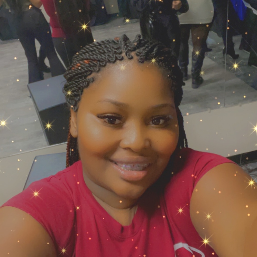 Meet your Posher, Anela